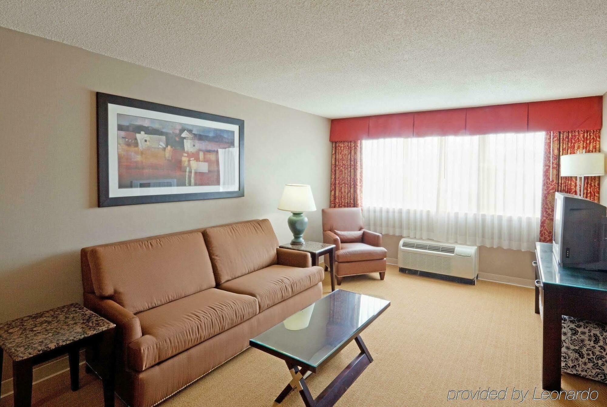 Holiday Inn & Suites Boston Peabody, An Ihg Hotel Szoba fotó
